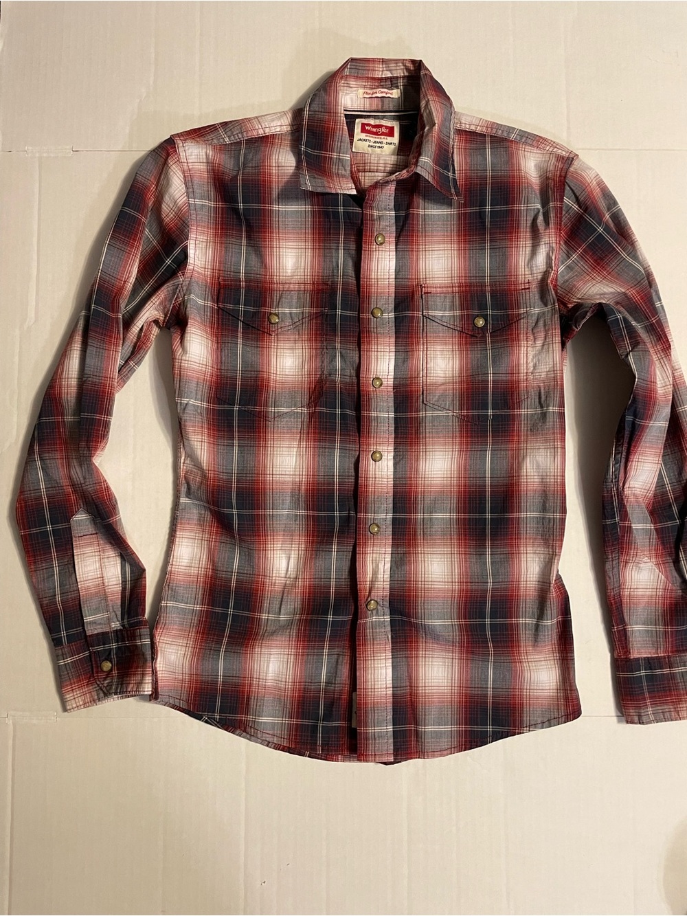 Wrangler Red and Navy Plaid Long-Sleeve Button-Down Shirt